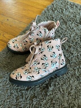 MINNIE Toddler Girl Pink Minnie Mouse Lace-Up Ankle Boots Size 9
